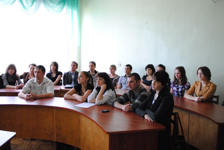16:10 В Шемуршинском районе состоялась информационная встреча по вопросу участия в Межрегиональном молодёжном образовательном форуме «МолГород-2012»